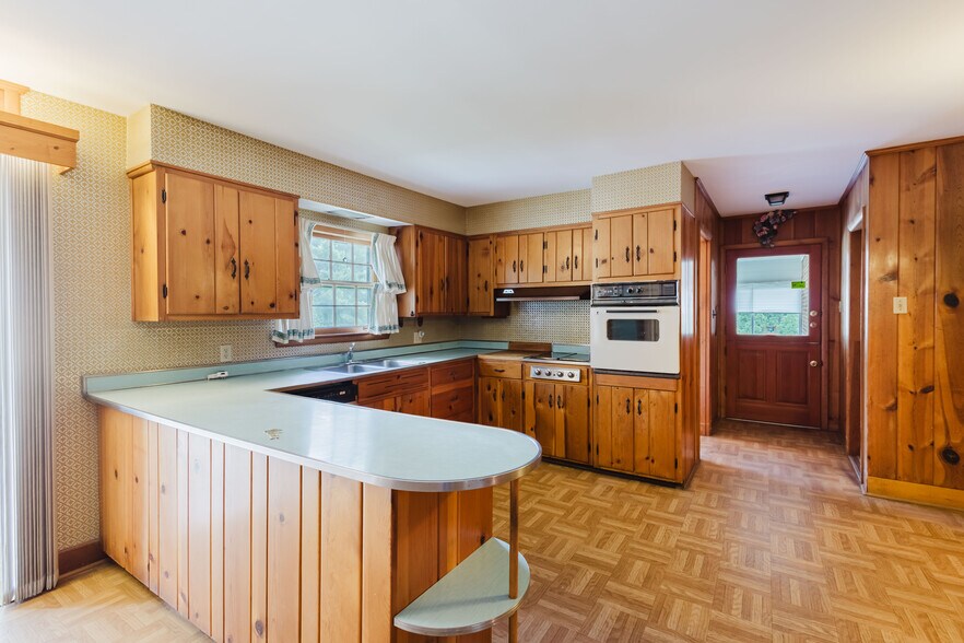 More Photos Of 3025 Breckenwood Dr, Lexington Multifamily For Sale