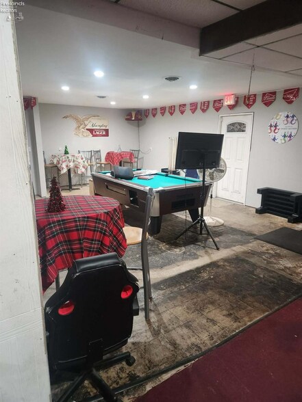 More Photos Of 3096 State Route 99 S, Willard General Retail For Sale