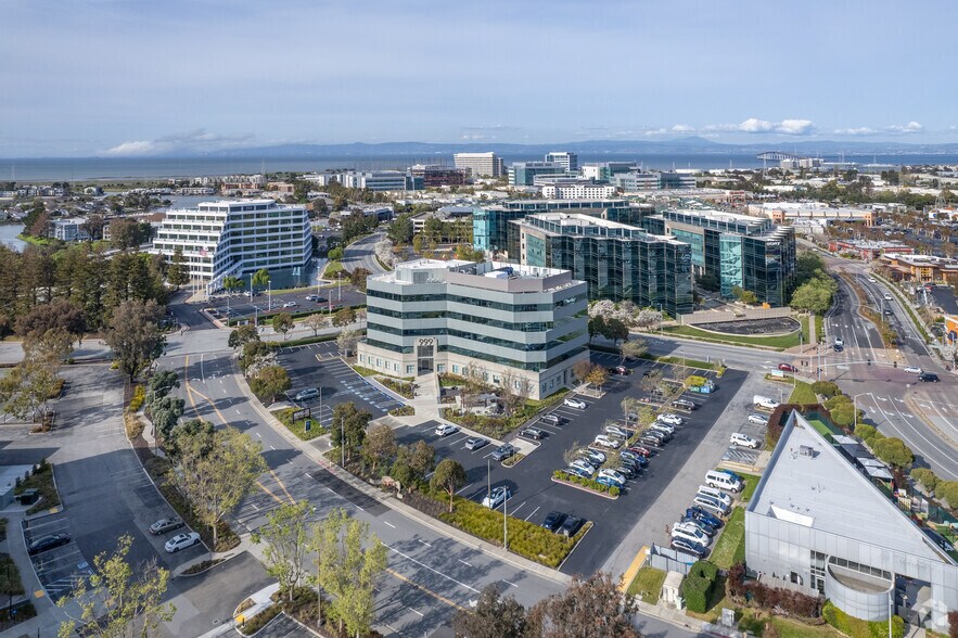More Photos Of 999 Baker Way, San Mateo Research And Development For Lease