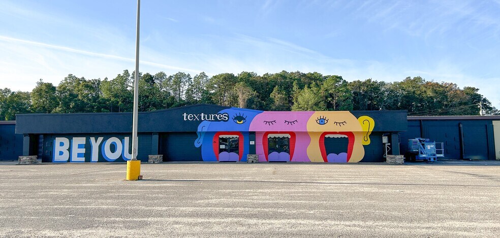 More Photos Of 4130 Government Blvd, Mobile General Retail For Lease