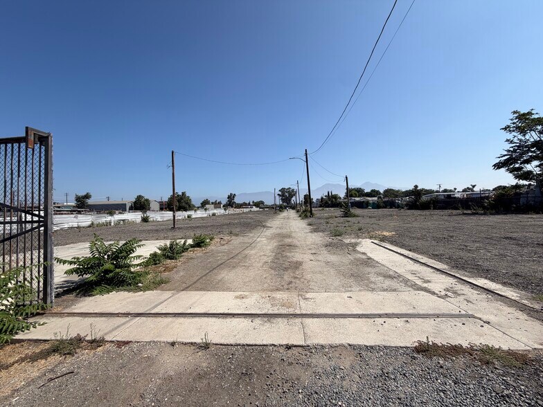 More Photos Of E Ninth st, Pomona Land For Lease