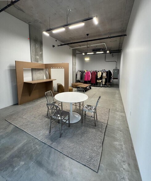 More Photos Of 8260-8274 Manitoba St, Vancouver Warehouse For Sale