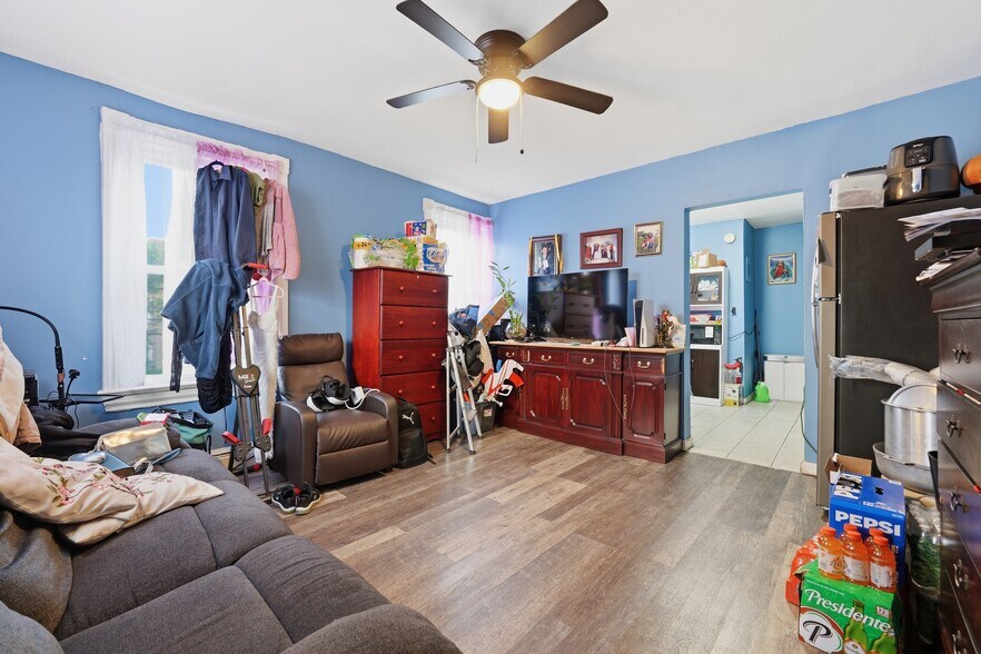 More Photos Of 200 Madison Ave, Perth Amboy Apartments For Sale