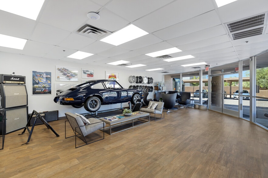 More Photos Of 14850 N 83rd Pl, Scottsdale Warehouse For Sale