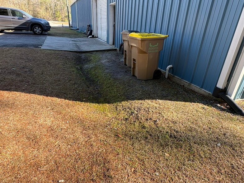 More Photos Of 2760 US Hwy 80, Bloomingdale Freestanding For Sale