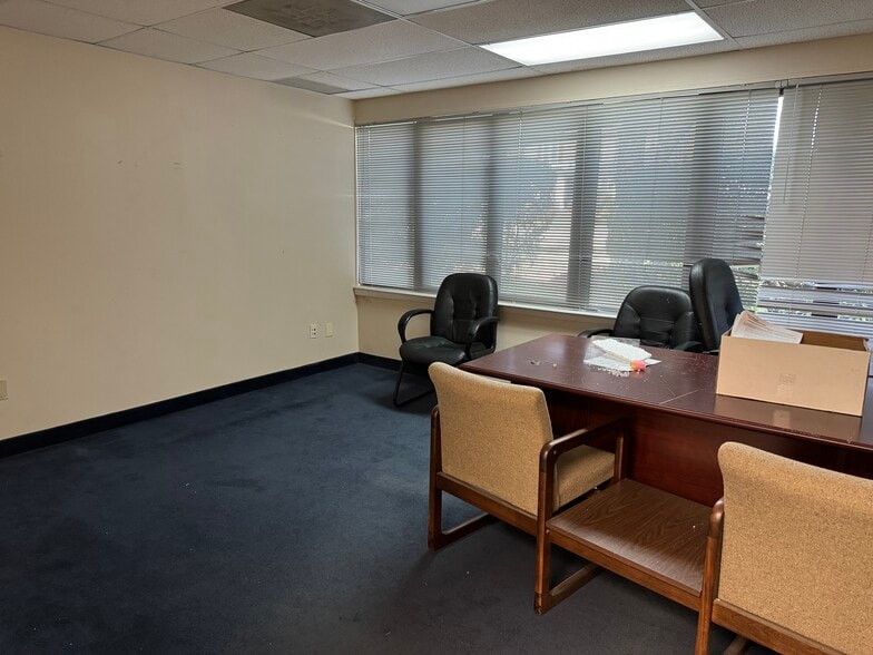 More Photos Of 622 Georges Rd, North Brunswick Medical For Sale