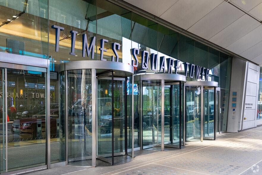 More Photos Of 7 Times Sq, New York Office For Lease