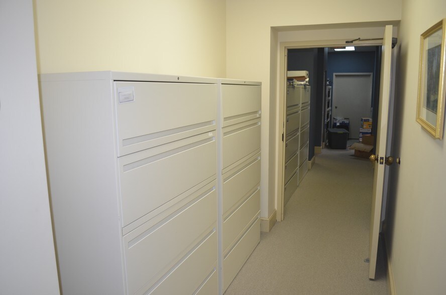 More Photos Of 3923 Blenheim Blvd, Fairfax Medical For Sale