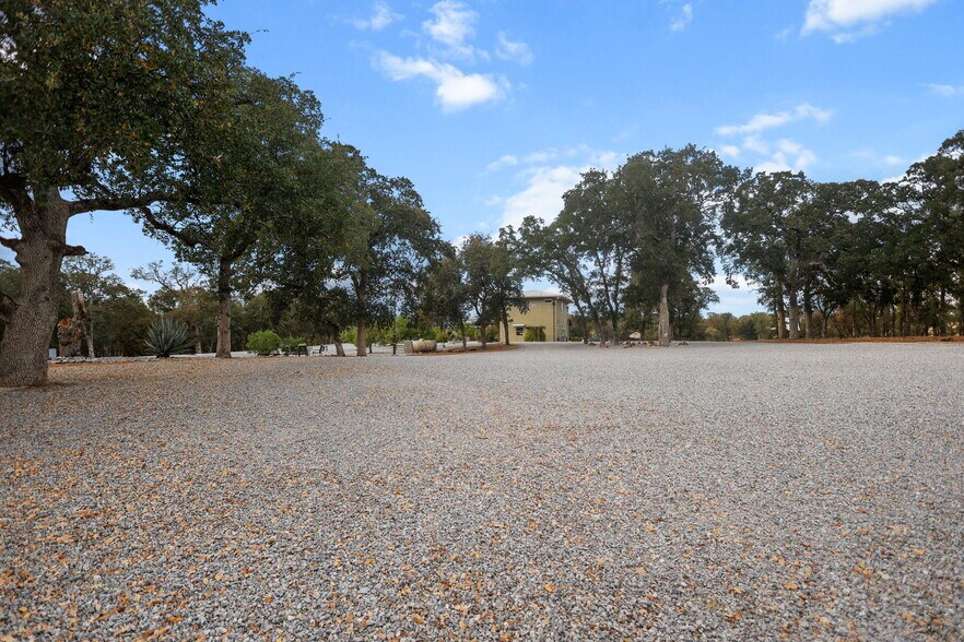 More Photos Of 16710 Oak Hollow Dr, Cottonwood Lodge Meeting Hall For Sale