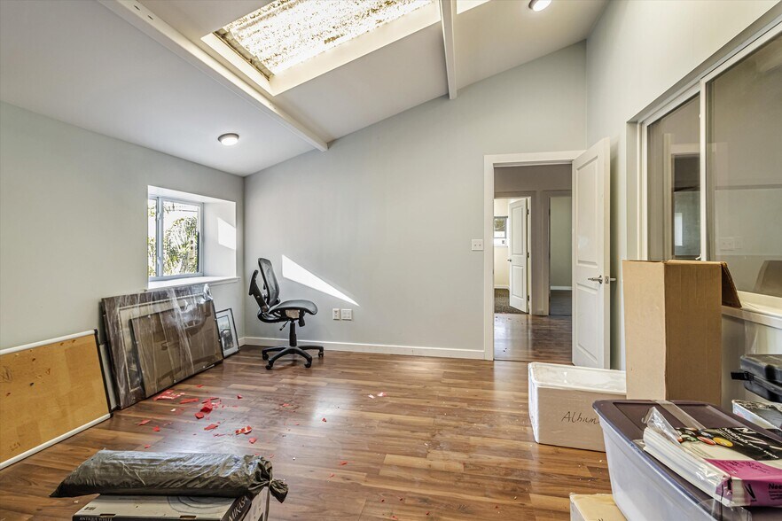 More Photos Of 1356 S 50th St, Richmond Warehouse For Sale
