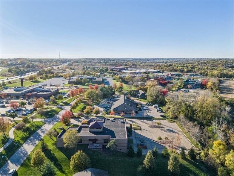 More Photos Of 2834 Northgate Dr, Iowa City Office For Lease