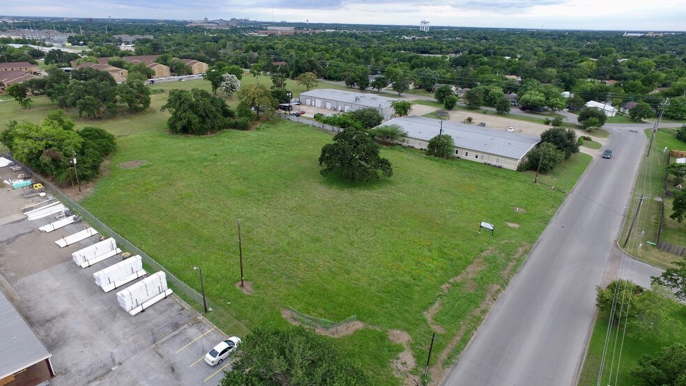 More Photos Of 2402-2404 Osborn Ln, Bryan Land For Sale