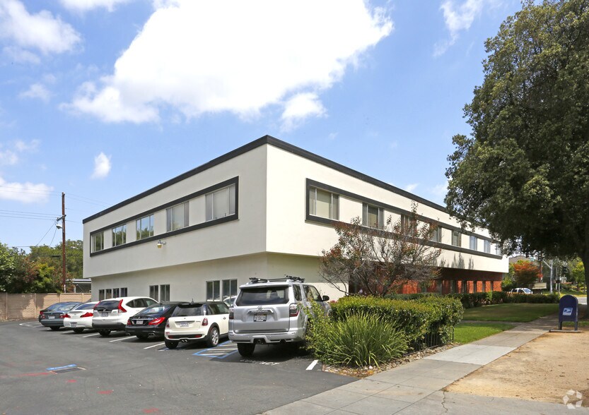More Photos Of 2007 W Hedding St, San Jose Office For Lease