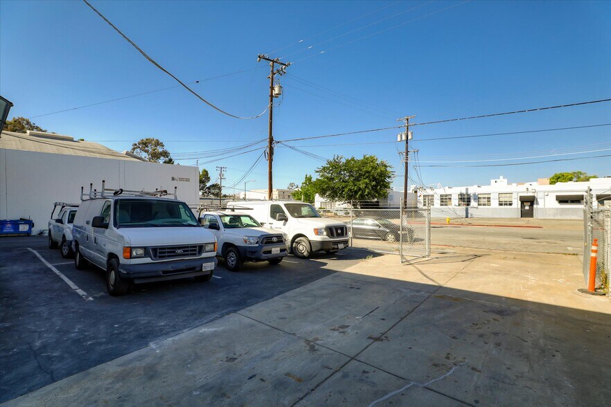 More Photos Of 1165-1169 N 5th St, San Jose Service For Sale