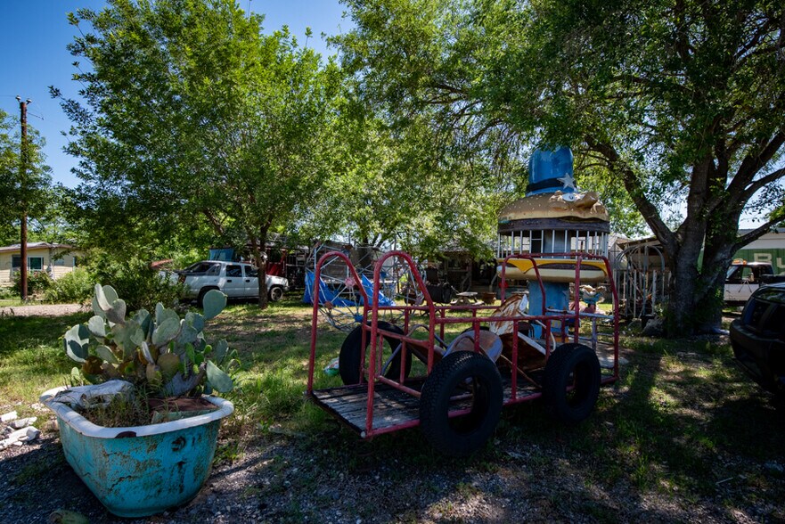 More Photos Of 7913 Highway 183 S, Austin Manufacturing For Sale