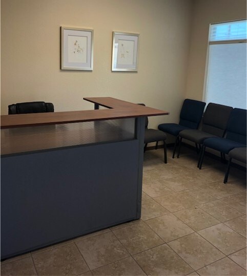 More Photos Of 3012 Mountain Pass Blvd, Anthony Office For Lease