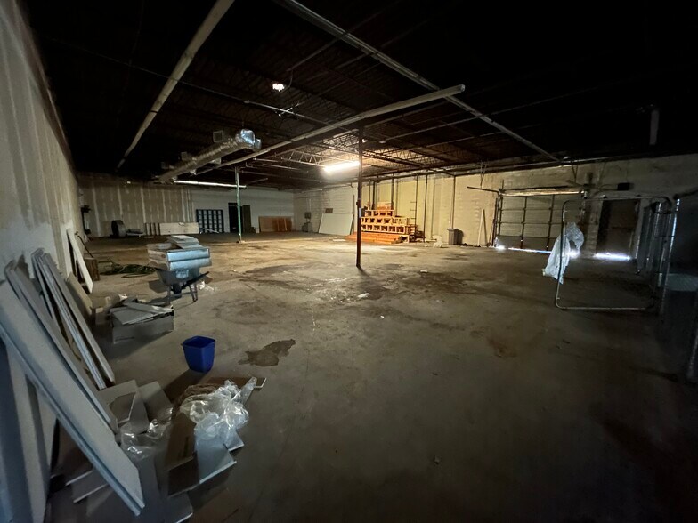 More Photos Of 3215 W Oak St, Palestine Medical For Lease