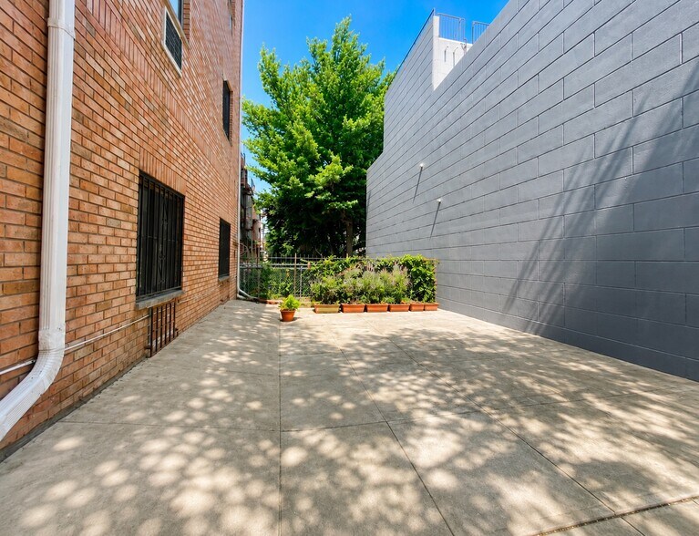 More Photos Of 177 Moffat St, Brooklyn Apartments For Sale
