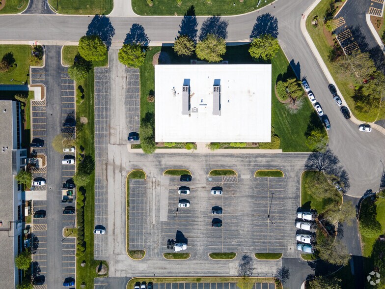 More Photos Of 555 Waters Edge, Lombard Office For Lease