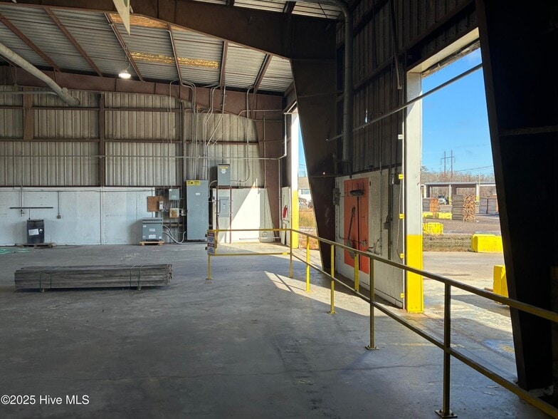 More Photos Of 141 Knobbs Creek Dr, Elizabeth City Industrial For Sale
