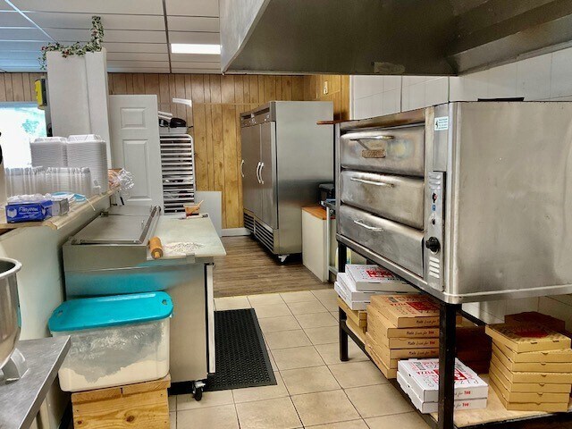 More Photos Of 245 N Banana River Dr, Merritt Island Convenience Store For Sale