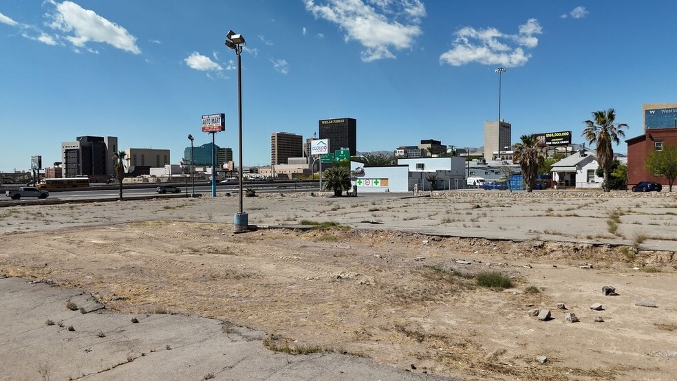 More Photos Of 910 & 920 Wyoming Ave, El Paso Land For Lease