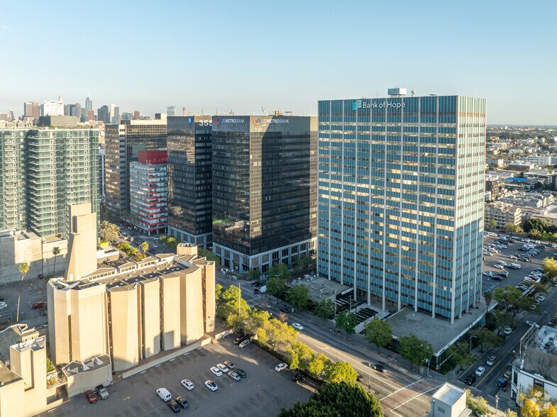 More Photos Of 3600 Wilshire Blvd, Los Angeles Office For Lease