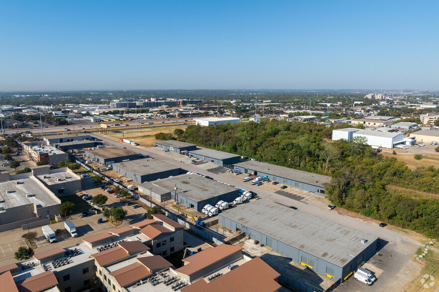 More Photos Of 3910 Warehouse Row, Austin Warehouse For Sale