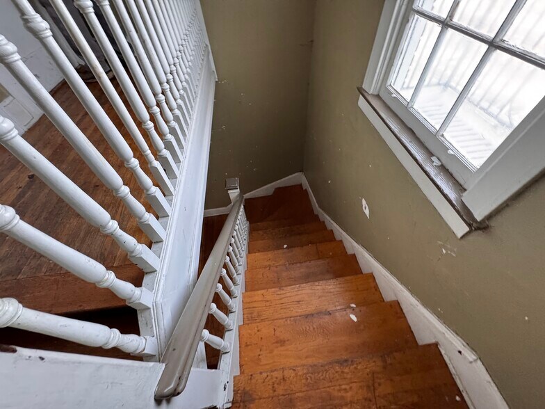 More Photos Of 901-903 McPherson Ave, Cincinnati Apartments For Sale