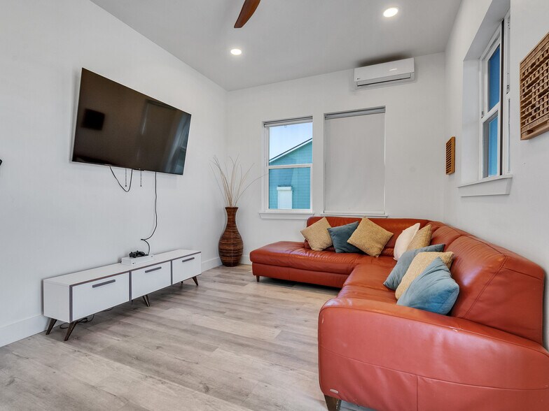 More Photos Of 10602 Blue Water Hwy, Freeport Multifamily For Sale