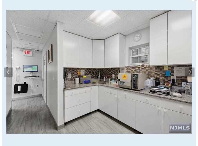 More Photos Of 73-75 Ferry St, Newark Storefront Retail Office For Sale