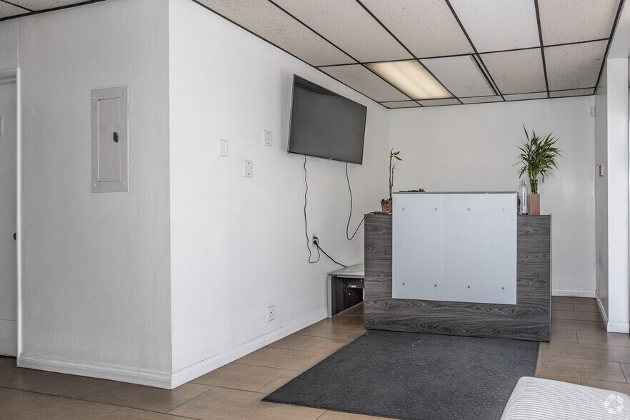 More Photos Of 1429 W 130th St, Gardena Warehouse For Lease