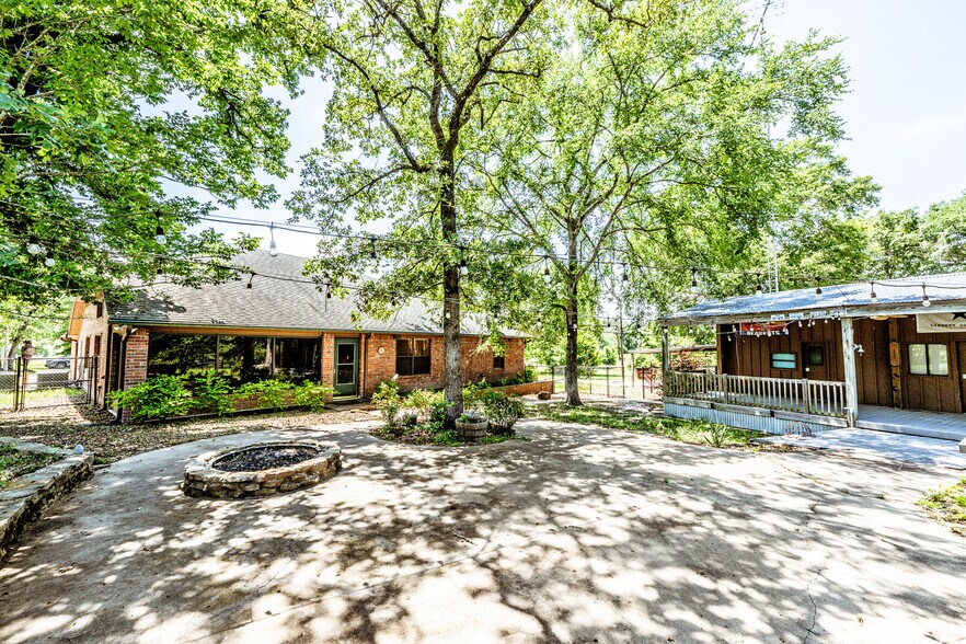 More Photos Of 1726 I-45 North, Huntsville Land For Sale