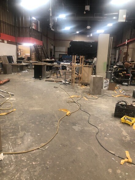 More Photos Of 1487 Schenectady Ave, Brooklyn Warehouse For Lease