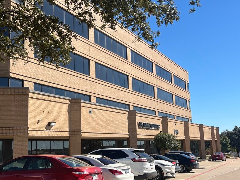 More Photos Of 1760 S Stemmons Fwy, Lewisville Office For Lease