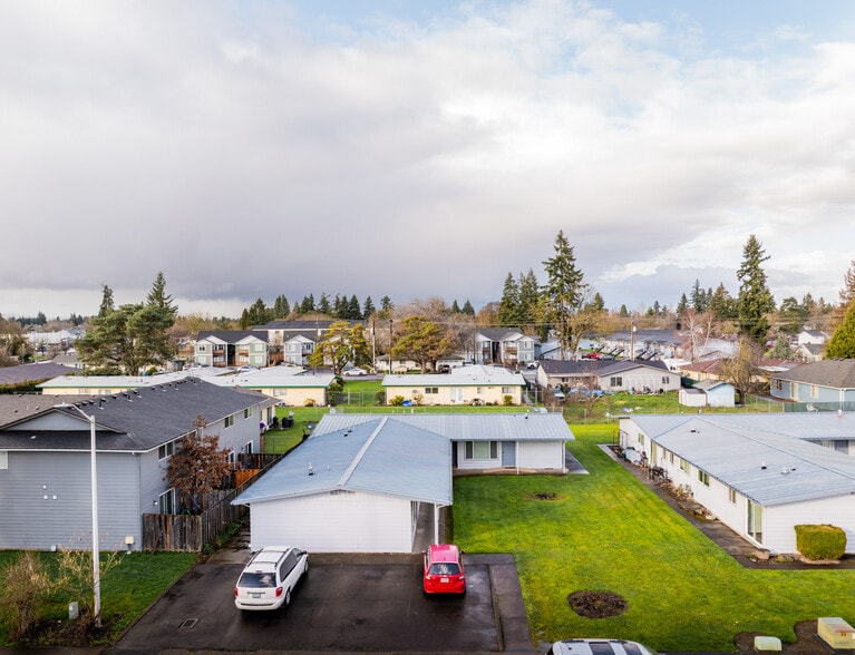 More Photos Of 1037 Ring St NE, Salem Apartments For Sale