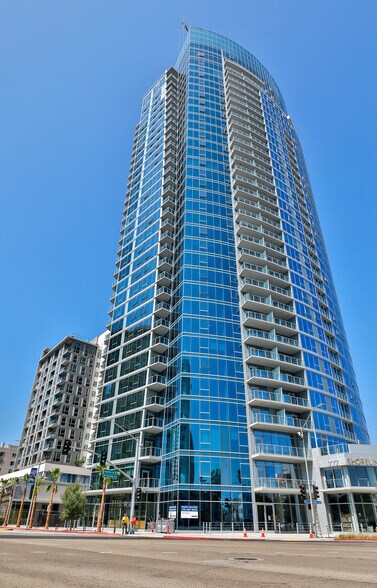 More Photos Of 777 E Ocean Blvd, Long Beach Apartments For Lease