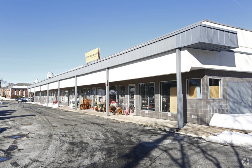 More Photos Of 35 Lowell St, Wilmington Storefront For Lease