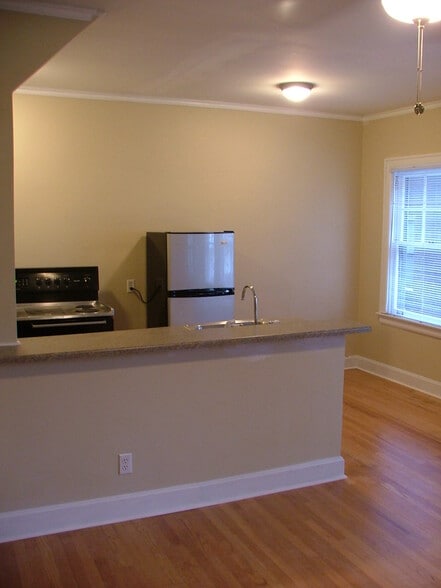More Photos Of 317 E 38th St, Indianapolis Apartments For Sale