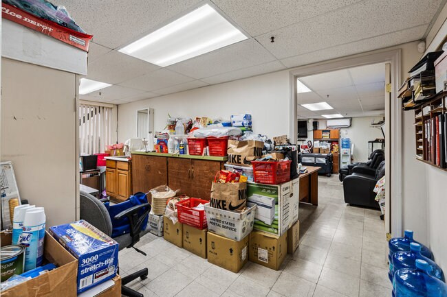 More Photos Of 1118-1120 Howard St, San Francisco Office For Sale