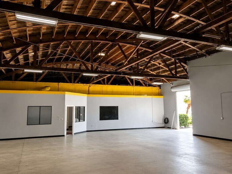 More Photos Of 2525 Kansas Ave, Riverside Manufacturing For Sale