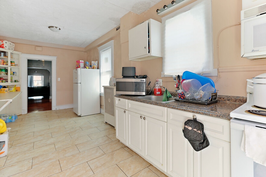 More Photos Of 2519 Liberty Heights Ave, Baltimore Apartments For Sale