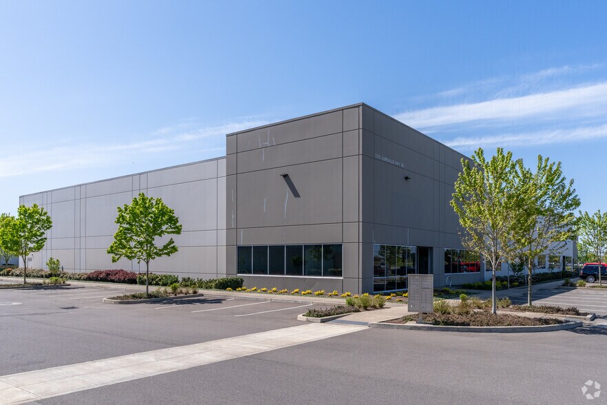 More Photos Of 3315 Aumsville Hwy SE, Salem Warehouse For Lease