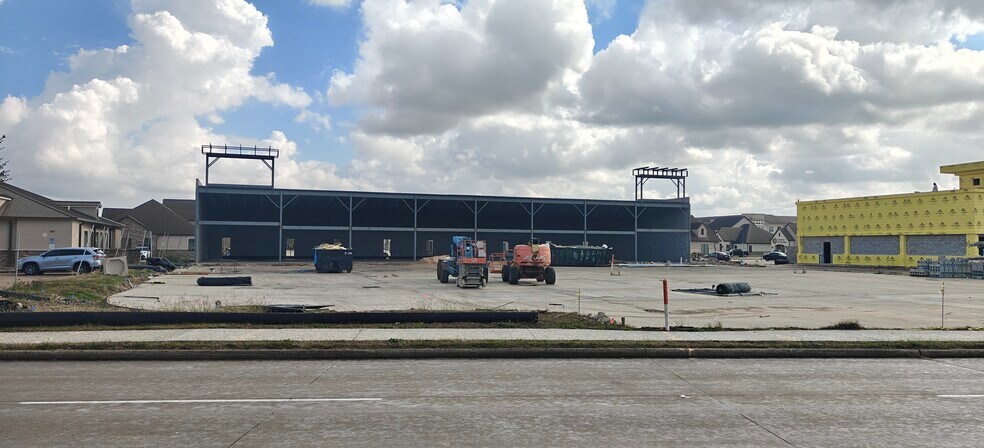 More Photos Of 200 Greenhouse rd, Houston Land For Lease