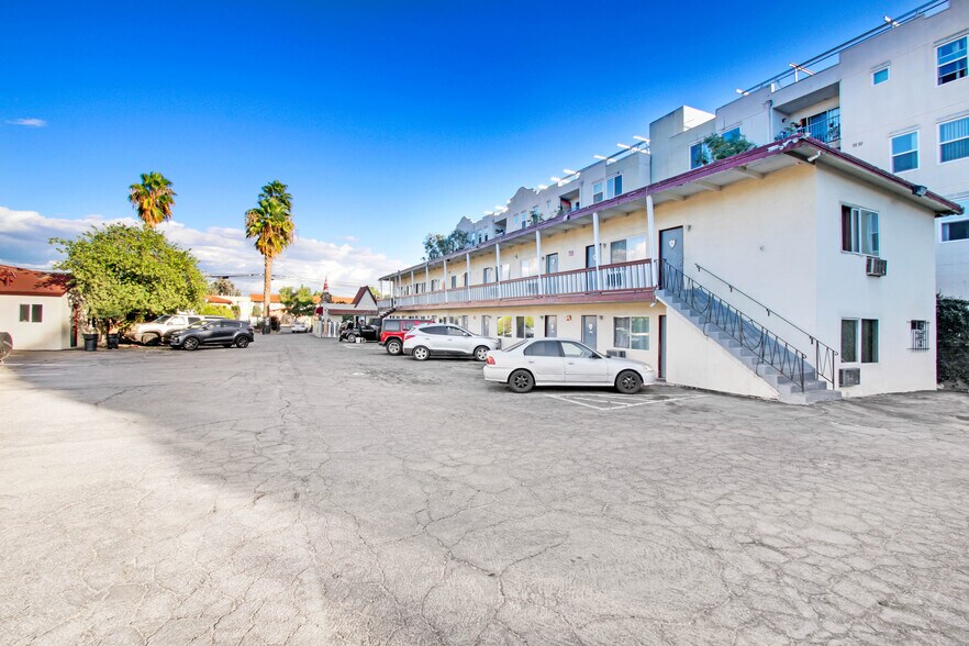 More Photos Of 9253 Sepulveda Blvd, North Hills Hotel For Sale