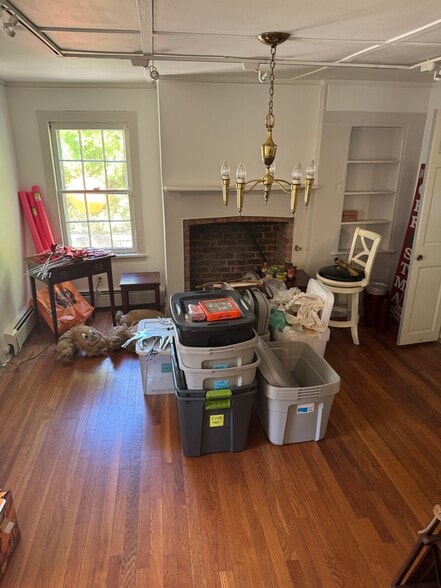 More Photos Of 20 Lewis St, Basking Ridge Freestanding For Lease