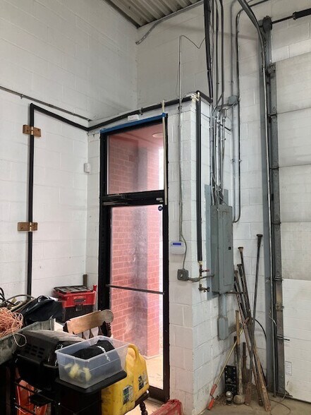 More Photos Of 2100-2118 Renard Ct, Annapolis Light Distribution For Sale