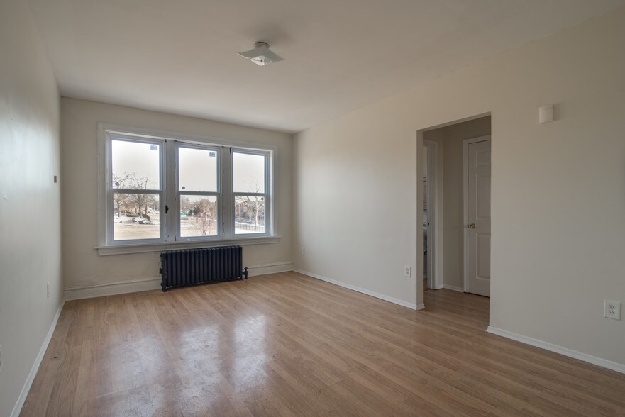 More Photos Of 5001 S Grand Blvd, Saint Louis Apartments For Sale