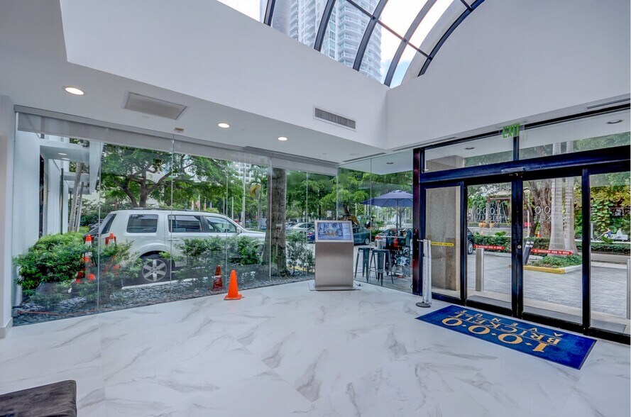 More Photos Of 1000 Brickell Ave, Miami Office For Lease