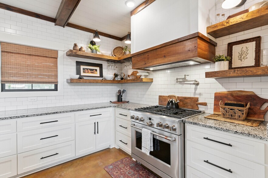 More Photos Of 8515 Old Highway 259, Waynesville Hospitality For Sale